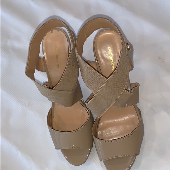 Tan Heels - Picture 3 of 3